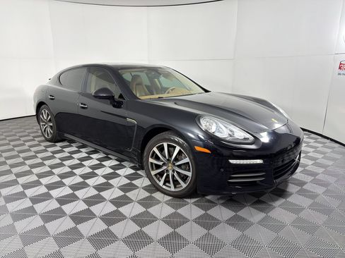 Used 2015 Porsche Panamera 4 AWD/4WD image 7