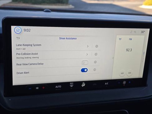 Used 2025 Ford Maverick XL w/ Equipment Group 102A image 17