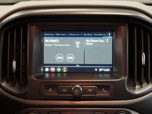 Used 2019 Chevrolet Colorado W/T w/ Custom Special Edition image 19