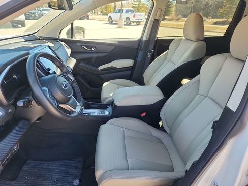 Used 2023 Subaru Ascent Premium w/ Convenience Package image 10