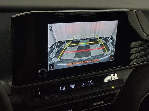 Used 2025 Toyota Camry LE FWD image 28
