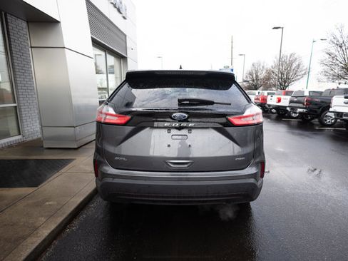 Certified 2022 Ford Edge SEL w/ Sport Appearance Package image 4