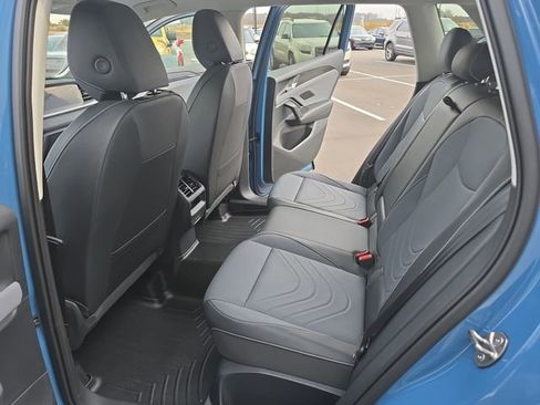 New 2026 Volkswagen Tiguan SE AWD/4WD image 17