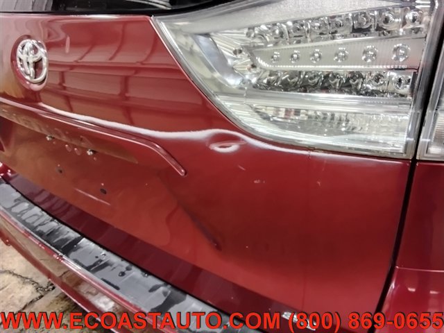 Used 2016 Toyota Sienna SE w/ SE Preferred Package FWD image 18
