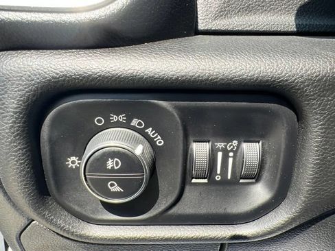 Used 2023 RAM 1500 Laramie AWD/4WD image 19