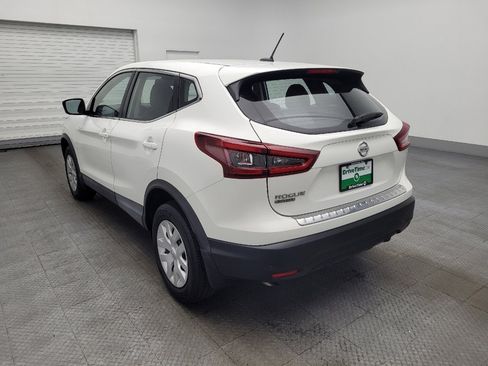 Used 2020 Nissan Rogue Sport S image 5