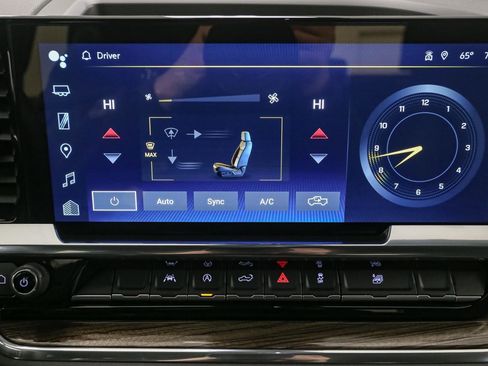 Used 2024 Chevrolet Silverado 1500 LT image 26