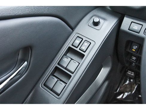 Used 2025 Nissan Frontier SV w/ SV Convenience Package RWD image 21