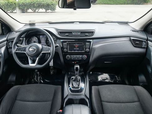 Used 2020 Nissan Rogue Sport S FWD image 14
