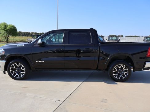Used 2026 RAM 1500 Laramie AWD/4WD image 2