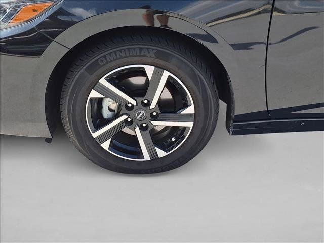 Used 2024 Nissan Sentra SV FWD image 14