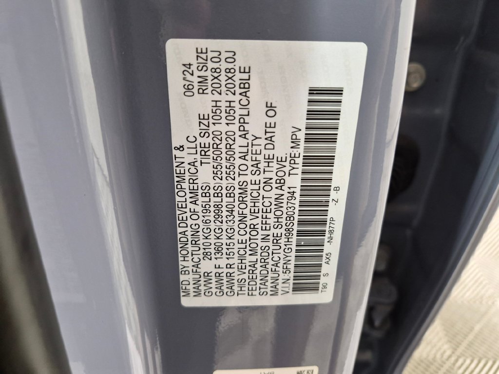 Used 2025 Honda Pilot Black Edition image 33