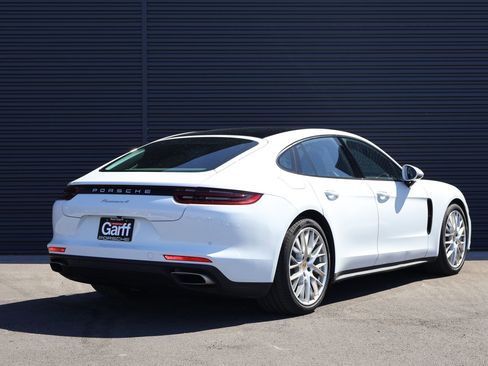 Used 2020 Porsche Panamera 4 AWD/4WD image 9