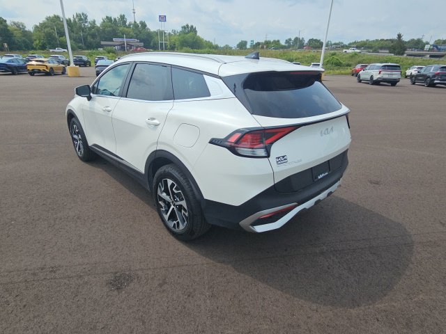 Used 2023 Kia Sportage EX AWD/4WD image 6