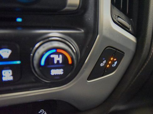 Used 2017 GMC Sierra 1500 SLE w/ SLE Value Package image 19