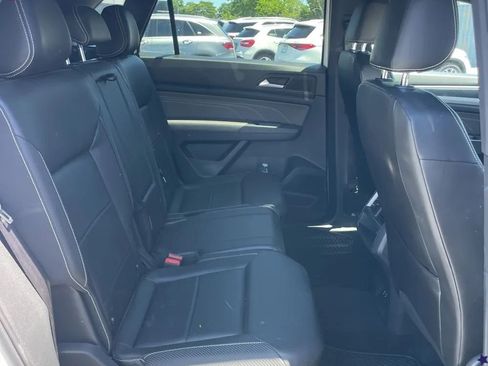 Used 2021 Volkswagen Atlas Cross Sport SEL AWD/4WD image 16