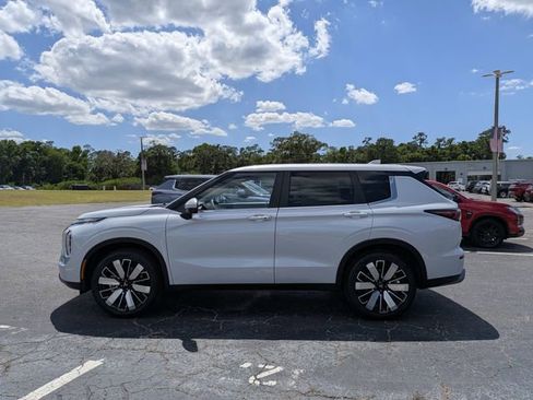 New 2026 Mitsubishi Outlander SE FWD image 6