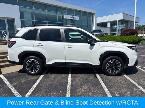 Used 2025 Subaru Forester Premium AWD/4WD image 2