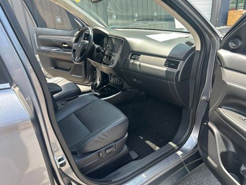 Used 2019 Mitsubishi Outlander SEL FWD image 29