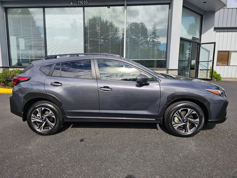 Used 2024 Subaru Crosstrek 2.0i Premium AWD/4WD image 8