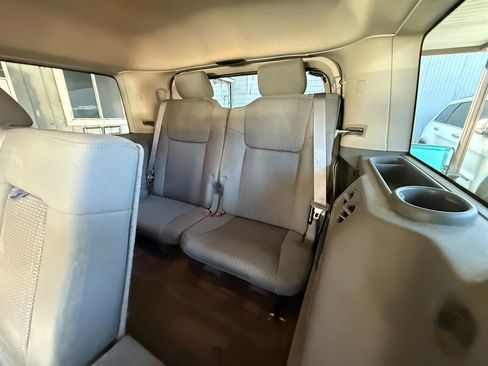 Used 2007 Jeep Commander Sport w/ Skid Plate Group image 21