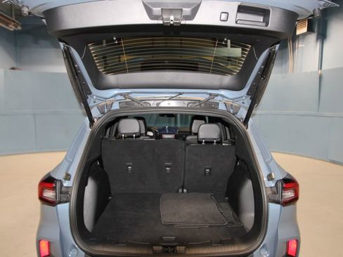 Used 2025 Ford Escape ST-Line w/ Equipment Group 301A image 40