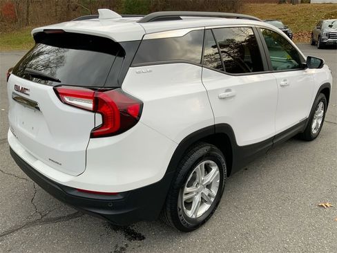 Used 2023 GMC Terrain SLE w/ Driver Convenience Package image 35