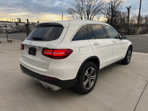 Used 2019 Mercedes-Benz GLC 300 4MATIC image 12