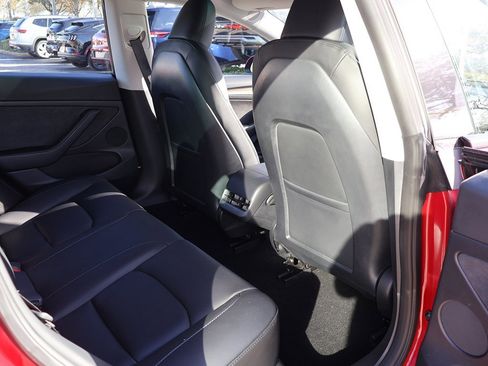 Used 2023 Tesla Model 3 Standard Range image 34