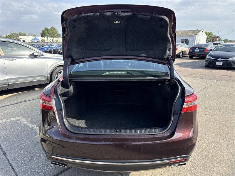 Used 2016 Toyota Avalon Limited w/ Toyota Safety Sense Package FWD image 21