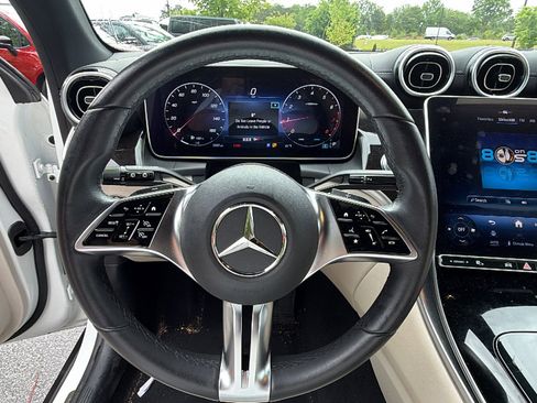Used 2024 Mercedes-Benz GLC 300 image 25