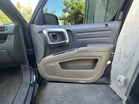 Used 2006 Honda Ridgeline RTL image 16