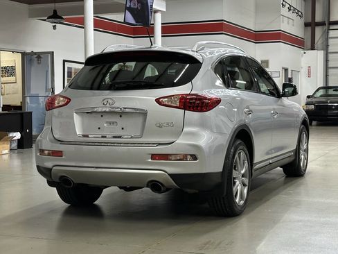 Used 2016 INFINITI QX50 Journey w/ Premium Package image 2