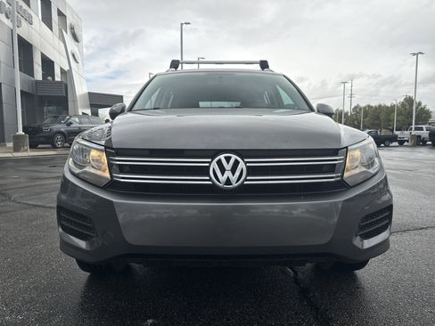 Used 2018 Volkswagen Tiguan Limited w/ Premium Package AWD/4WD image 8
