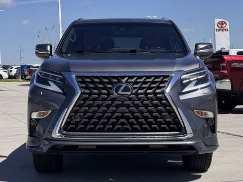 Used 2023 Lexus GX 460 Premium w/ Accessory Package AWD/4WD image 7