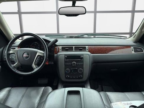 Used 2009 GMC Sierra 2500 SLT w/ Entertainment Package AWD/4WD image 19