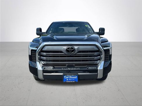 Used 2025 Toyota Tundra Limited AWD/4WD image 3