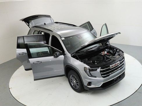 New 2026 GMC Acadia Elevation FWD image 15