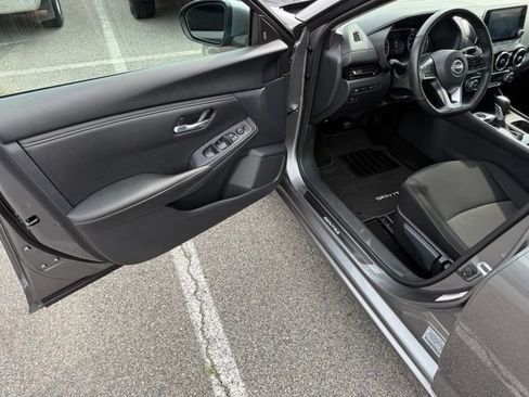 Used 2025 Nissan Sentra SV w/ All-Weather Package FWD image 15