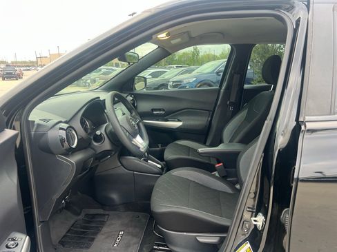 Used 2020 Nissan Kicks SV image 21