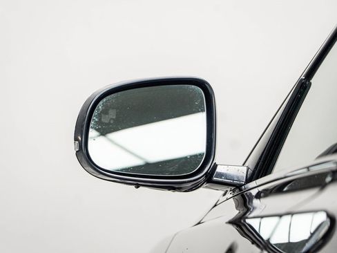 Used 2017 Jaguar XF S image 14