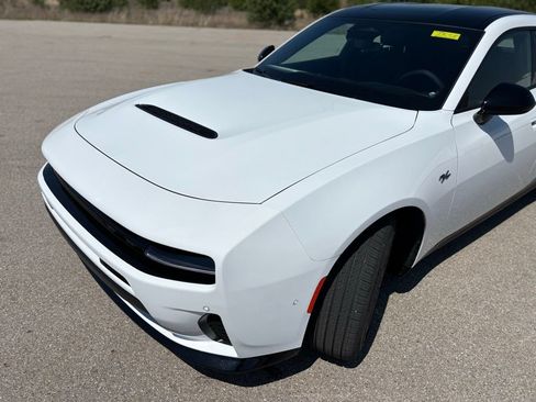 New 2026 Dodge Charger GT w/ Driver Convenience Group AWD/4WD image 5