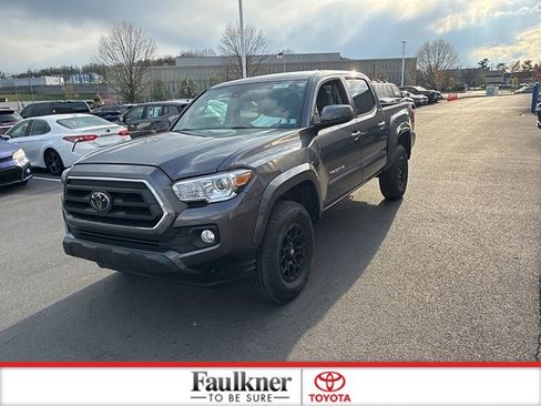 Certified 2022 Toyota Tacoma SR5 image 18