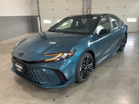 Used 2026 Toyota Camry XSE w/ Premium Plus Package AWD/4WD image 3