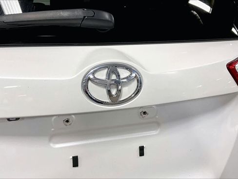 Used 2013 Toyota RAV4 Limited image 29