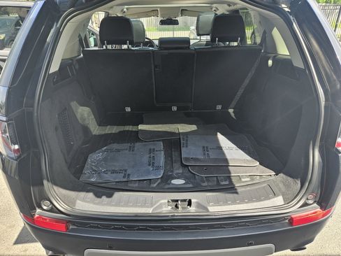 Used 2018 Land Rover Discovery Sport HSE AWD/4WD image 21
