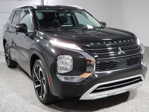 Used 2023 Mitsubishi Outlander SEL image 5