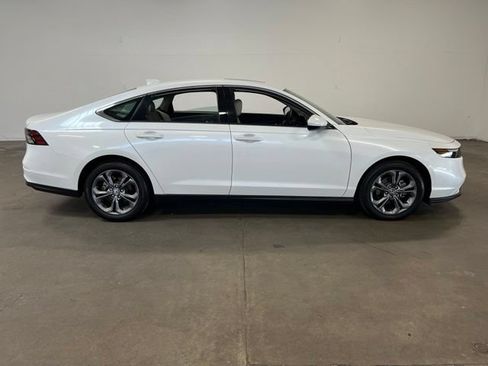 Used 2023 Honda Accord EX image 2