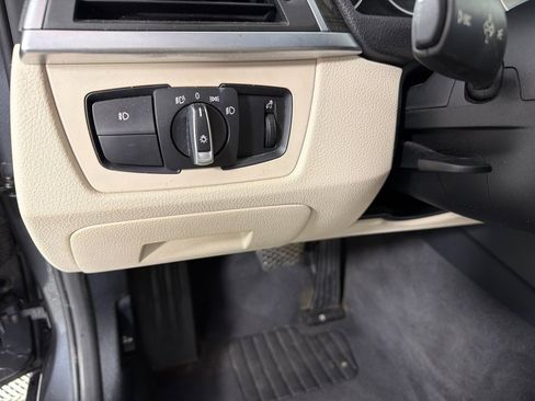 Used 2016 BMW 328i xDrive Sedan AWD/4WD image 13