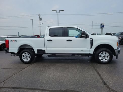 Certified 2026 Ford F250 XLT AWD/4WD image 3